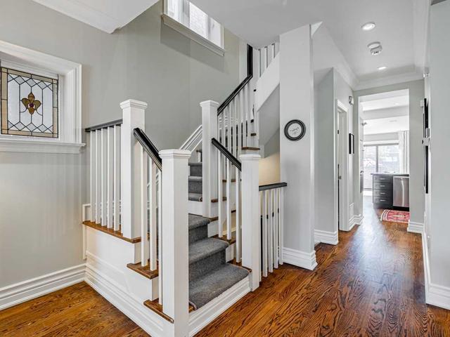 146 Glendale Ave, House detached with 4 bedrooms, 4 bathrooms and 1 parking in Toronto ON | Image 8