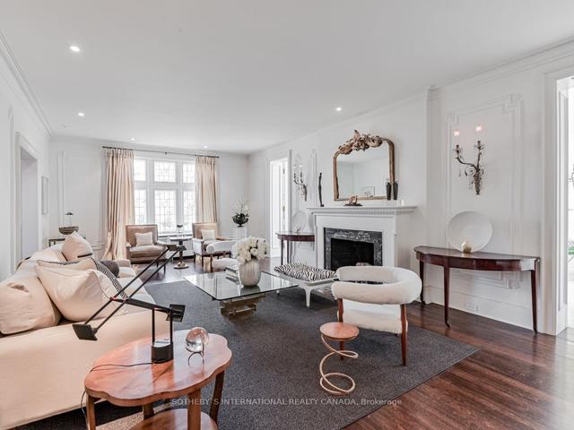 8 Gardiner Rd, House detached with 6 bedrooms, 6 bathrooms and 4 parking in Toronto ON | Image 39