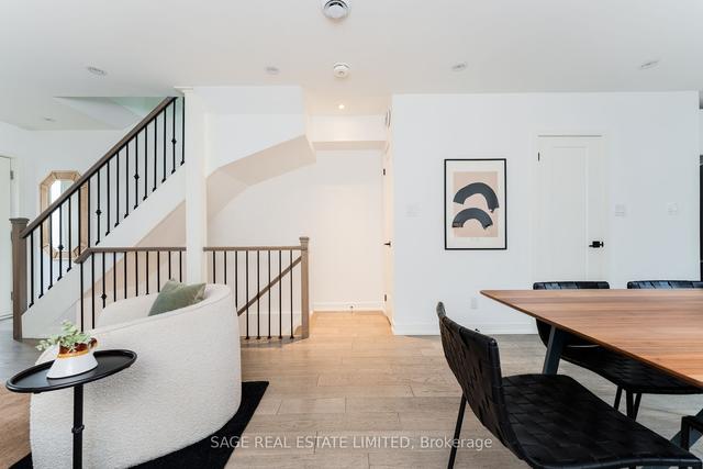 275 Lappin Ave, House attached with 2 bedrooms, 3 bathrooms and 0 parking in Toronto ON | Image 18