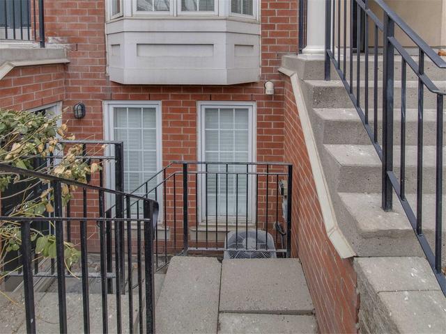 thb - 12 Portland St, Townhouse with 1 bedrooms, 1 bathrooms and 1 parking in Toronto ON | Image 8