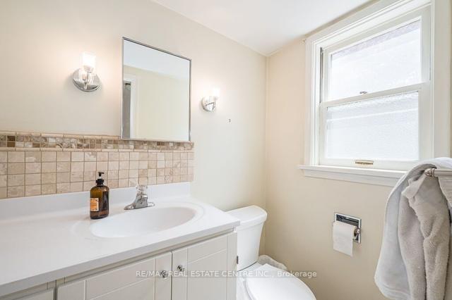 53 Woodside Rd, House detached with 3 bedrooms, 2 bathrooms and 3 parking in Guelph ON | Image 5