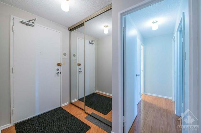 604 - 1171 Ambleside Drive, Condo with 2 bedrooms, 1 bathrooms and 1 parking in Ottawa ON | Image 5