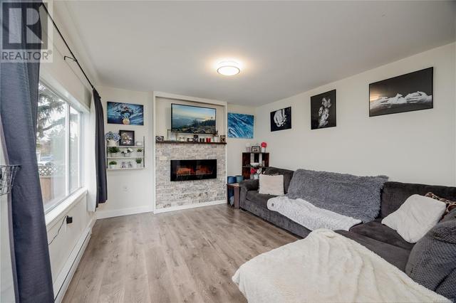635 Haliburton St, House detached with 3 bedrooms, 2 bathrooms and 4 parking in Nanaimo BC | Image 5