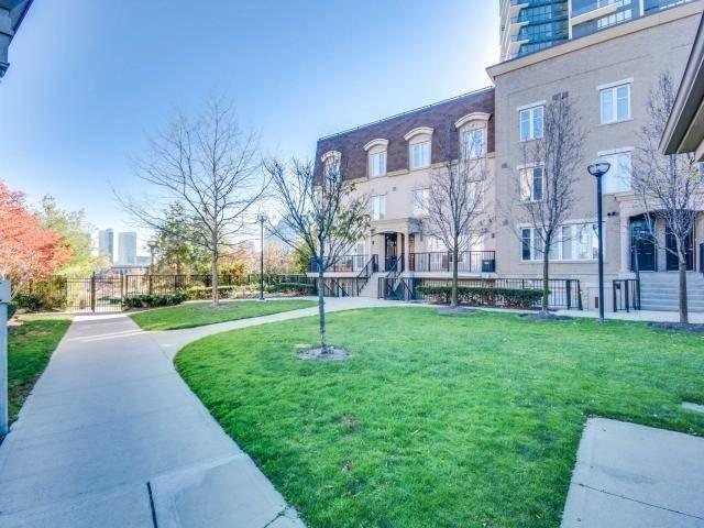 th 404 - 34 Western Battery Rd, Townhouse with 2 bedrooms, 2 bathrooms and 2 parking in Toronto ON | Image 13