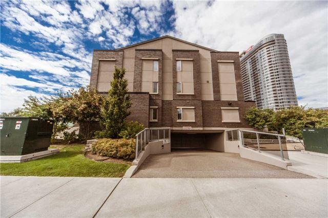 th46 - 330 Village Green Sq, Townhouse with 4 bedrooms, 3 bathrooms and 2 parking in Toronto ON | Image 1