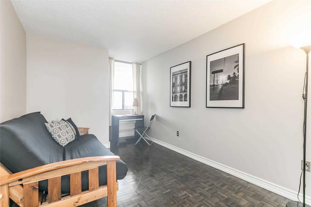 1402 - 25 Sunrise Ave, Condo with 3 bedrooms, 2 bathrooms and 1 parking in Toronto ON | Image 7
