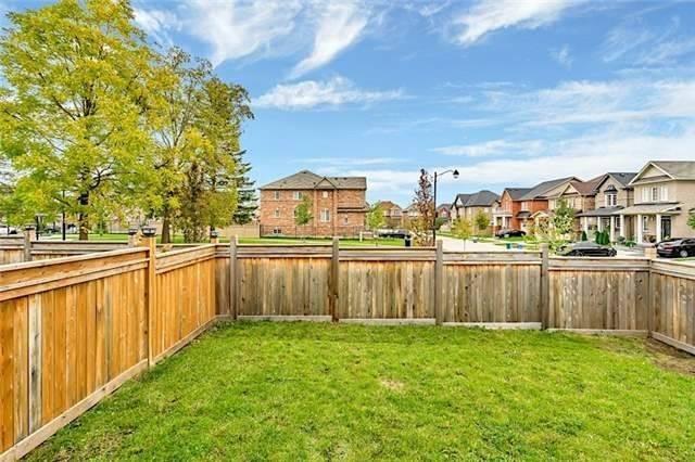 48 Keith Wright Cres, House detached with 4 bedrooms, 3 bathrooms and 2 parking in Ajax ON | Image 5