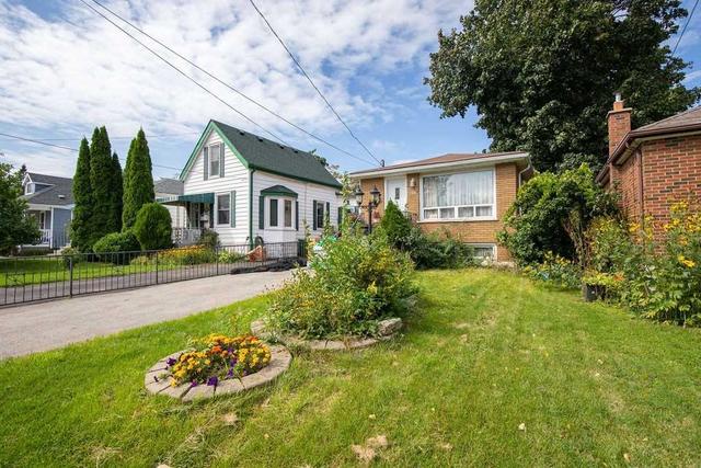 214 East 15th St, House detached with 3 bedrooms, 2 bathrooms and 2 parking in Hamilton ON | Image 12