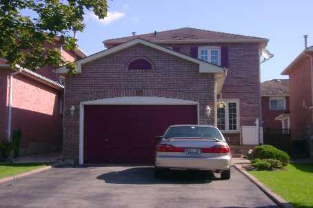 25 Murdoch Dr, House detached with 3 bedrooms, 3 bathrooms and 5 parking in Brampton ON | Image 1