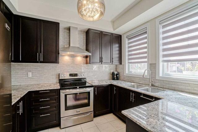 44 - 10 Porter Ave W, House attached with 3 bedrooms, 3 bathrooms and 2 parking in Vaughan ON | Image 9