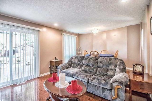 295 Burrows Hall Blvd, House semidetached with 3 bedrooms, 2 bathrooms and 2 parking in Toronto ON | Image 30