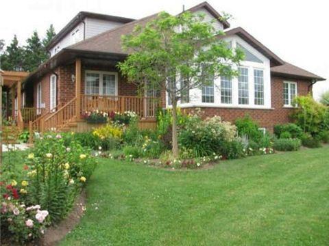8724 Lincoln Crt, House detached with 3 bedrooms, 3 bathrooms and 4 parking in Perth ON | Image 2