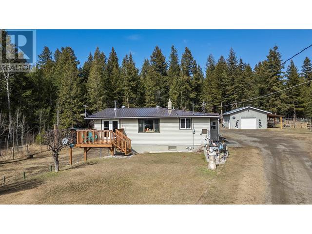 4939 Timothy Lake Road, House detached with 3 bedrooms, 2 bathrooms and null parking in Cariboo G BC | Image 1