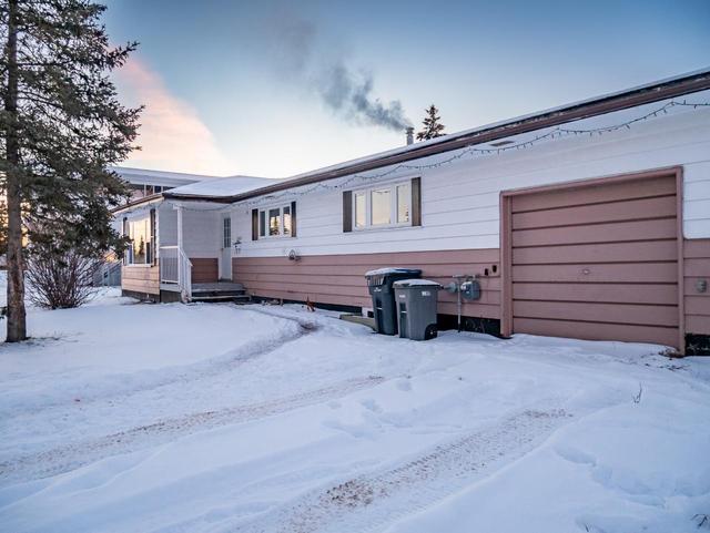 1505 108 Avenue, House detached with 3 bedrooms, 1 bathrooms and 1 parking in Dawson Creek BC | Image 14