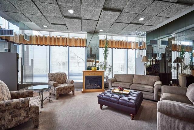412 - 25 Cumberland Lane, Condo with 2 bedrooms, 1 bathrooms and 1 parking in Ajax ON | Image 4