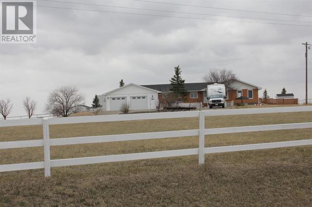 95026 River Ridge Road, House detached with 5 bedrooms, 3 bathrooms and 4 parking in Lethbridge County AB | Card Image