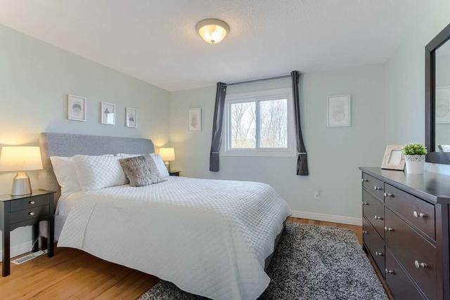 22 Paulstown Cres, House detached with 4 bedrooms, 4 bathrooms and 6 parking in Guelph ON | Image 10