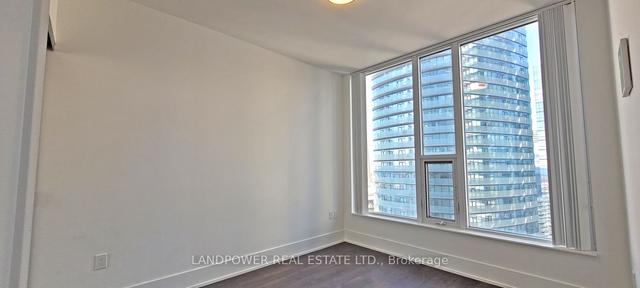 3802 - 10 York St, Condo with 1 bedrooms, 1 bathrooms and 0 parking in Toronto ON | Image 7