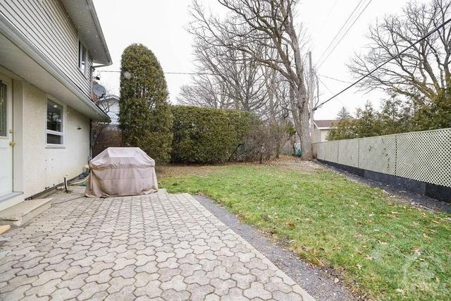 1942 Southampton Court, House detached with 3 bedrooms, 2 bathrooms and 4 parking in Ottawa ON | Image 8