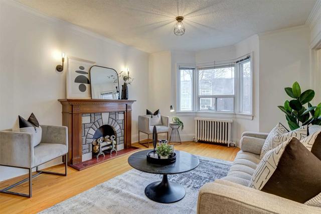 112 George St, House detached with 2 bedrooms, 2 bathrooms and 5 parking in Toronto ON | Image 3