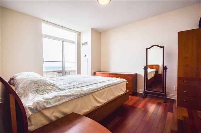 Uph1 - 2 Clairtrell Rd, Condo with 3 bedrooms, 2 bathrooms and 1 parking in Toronto ON | Image 15