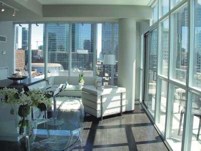 lph6 - 21 Nelson St, Condo with 1 bedrooms, 2 bathrooms and 1 parking in Toronto ON | Image 3