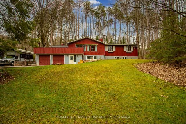 12 Pine Ridge Tr, House detached with 3 bedrooms, 3 bathrooms and 12 parking in Oro Medonte ON | Image 34