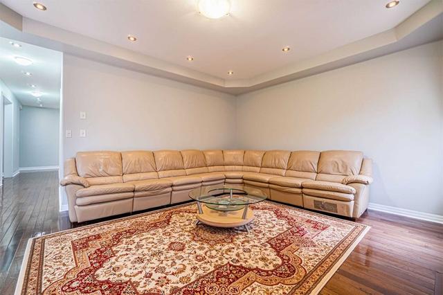 7292 Barbara Ann Crt, House detached with 5 bedrooms, 7 bathrooms and 6 parking in Mississauga ON | Image 10