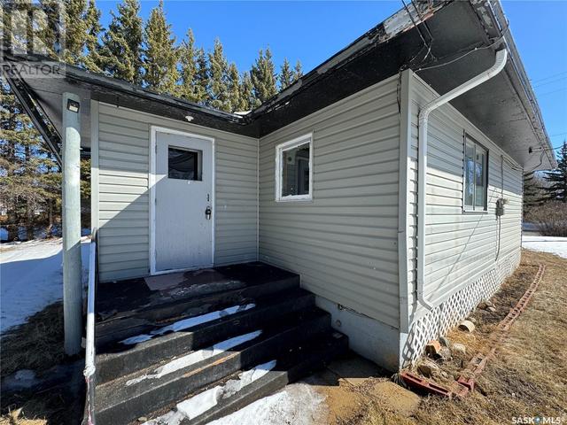504 Highway Avenue E, House detached with 2 bedrooms, 1 bathrooms and null parking in Preeceville SK | Image 4