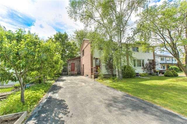 148 Heslop Rd, House semidetached with 3 bedrooms, 2 bathrooms and 4 parking in Milton ON | Image 5
