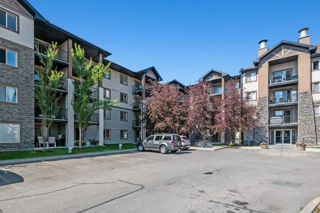 1310 - 8 Bridlecrest Drive Sw, Condo with 2 bedrooms, 2 bathrooms and 1 parking in Calgary AB | Image 3