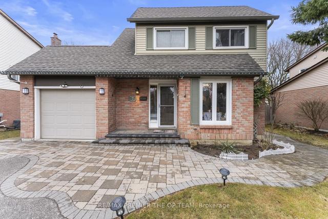7 Springburn Cres, House detached with 3 bedrooms, 3 bathrooms and 4 parking in Aurora ON | Image 1