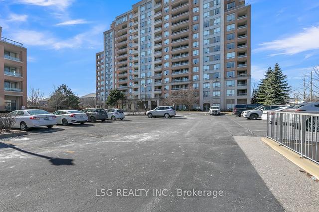 1003 - 9 Northern Hts Dr, Condo with 2 bedrooms, 1 bathrooms and 1 parking in Richmond Hill ON | Image 1