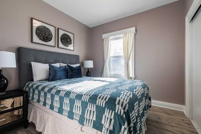 1 Larchmount Ave, House semidetached with 3 bedrooms, 2 bathrooms and 1 parking in Toronto ON | Image 20