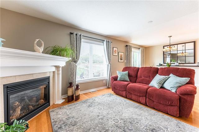 15 Savannah Ridge Drive, House semidetached with 2 bedrooms, 1 bathrooms and 4 parking in Brant ON | Image 13