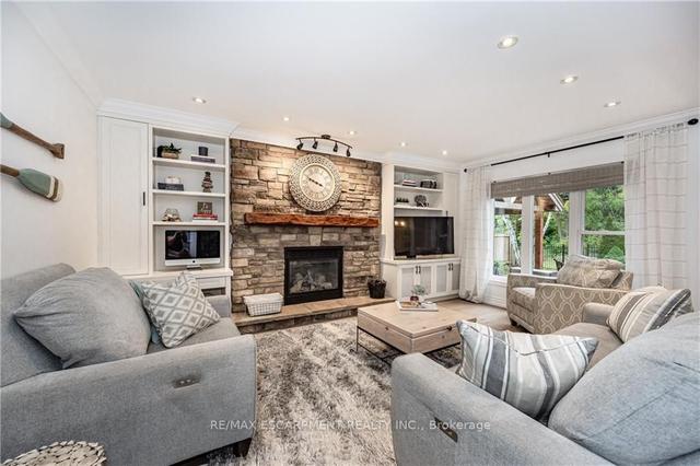 364 Aspen Forest Dr, House detached with 5 bedrooms, 4 bathrooms and 4 parking in Oakville ON | Image 9