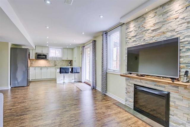 49 Steppingstone Tr, House detached with 3 bedrooms, 4 bathrooms and 4 parking in Toronto ON | Image 15