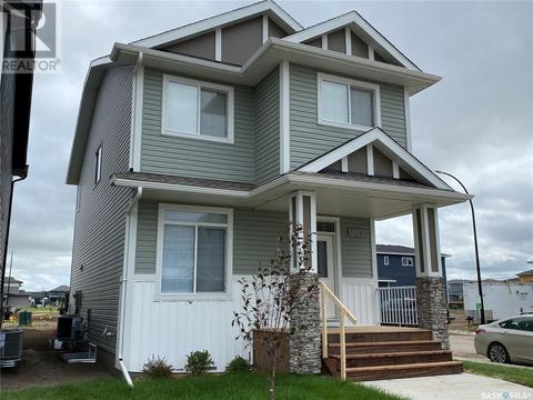 939 Brighton Gate, House detached with 4 bedrooms, 3 bathrooms and null parking in Saskatoon SK | Card Image