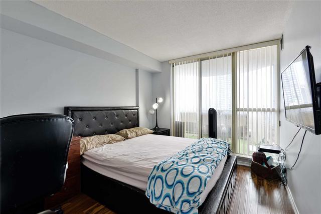 2105 - 400 Webb Dr, Condo with 2 bedrooms, 2 bathrooms and 1 parking in Mississauga ON | Image 25