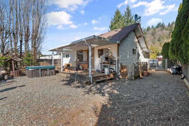 46574 Chilliwack Lake Road, House detached with 3 bedrooms, 2 bathrooms and null parking in Fraser Valley E BC | Image 4