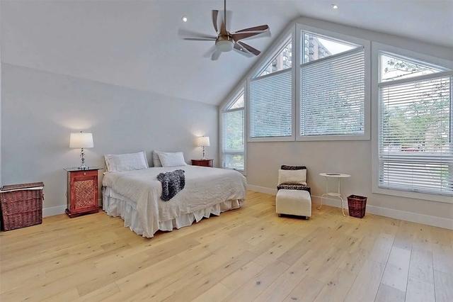 94 Forty First St, House detached with 3 bedrooms, 3 bathrooms and 3 parking in Toronto ON | Image 7
