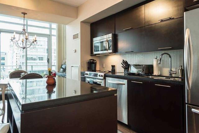 lph11 - 21 Nelson St, Condo with 1 bedrooms, 2 bathrooms and 1 parking in Toronto ON | Image 20
