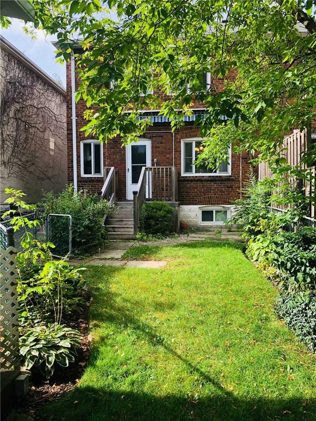 249 Brookdale Ave, House semidetached with 3 bedrooms, 2 bathrooms and 3 parking in Toronto ON | Image 9