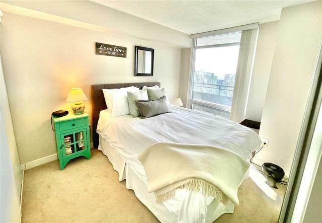 4808 - 25 Telegram Mews, Condo with 1 bedrooms, 1 bathrooms and 1 parking in Toronto ON | Image 4