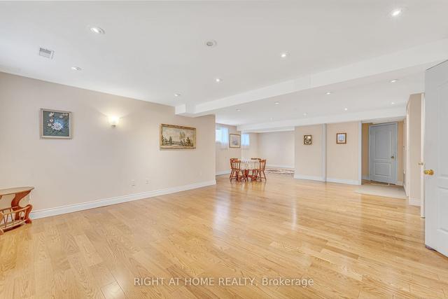 1080 Broughton Lane, House detached with 2 bedrooms, 3 bathrooms and 6 parking in Newmarket ON | Image 10