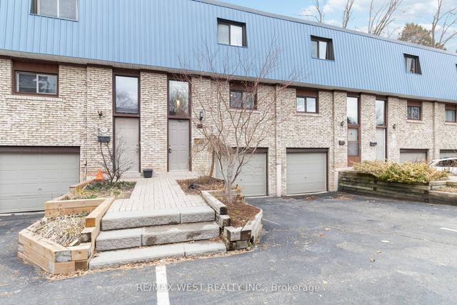 621 Francis Rd, Townhouse with 2 bedrooms, 1 bathrooms and 3 parking in Burlington ON | Image 23