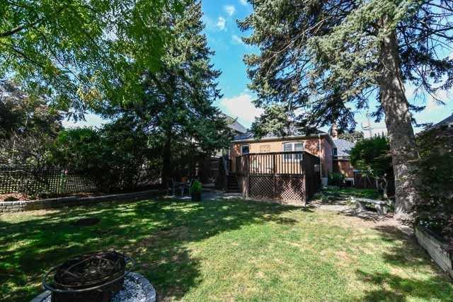 131 Poyntz Ave, House detached with 2 bedrooms, 1 bathrooms and 3 parking in Toronto ON | Image 21