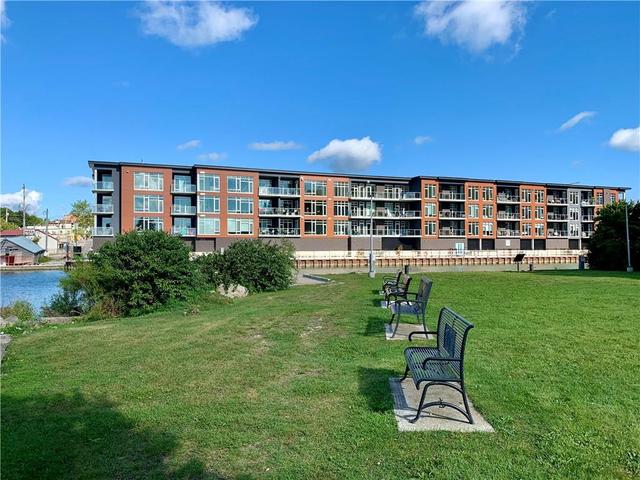 206 - 38 Harbour Street, Condo with 2 bedrooms, 2 bathrooms and 1 parking in Norfolk County ON | Image 1