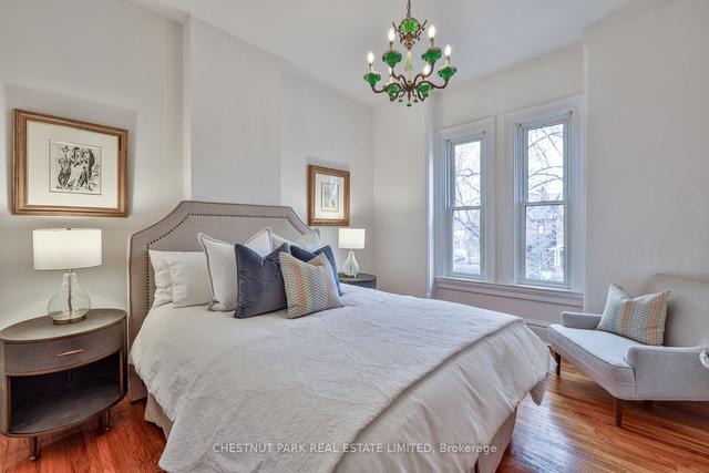 22 Lakeview Ave, House semidetached with 3 bedrooms, 2 bathrooms and 3 parking in Toronto ON | Image 13