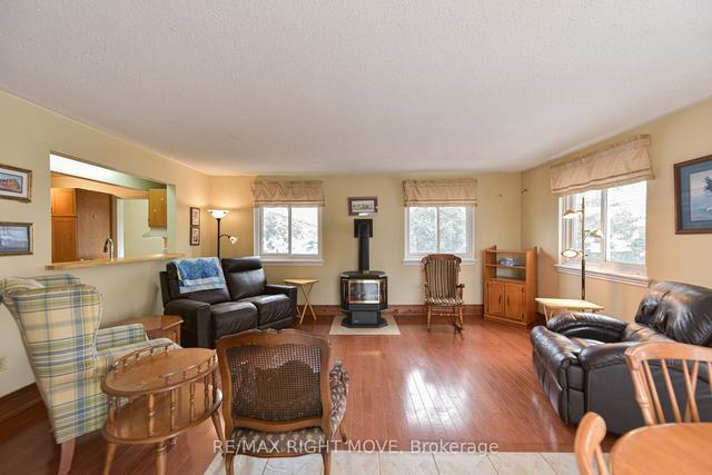 13 Eleanor Rd, House detached with 4 bedrooms, 2 bathrooms and 2 parking in Orillia ON | Image 10